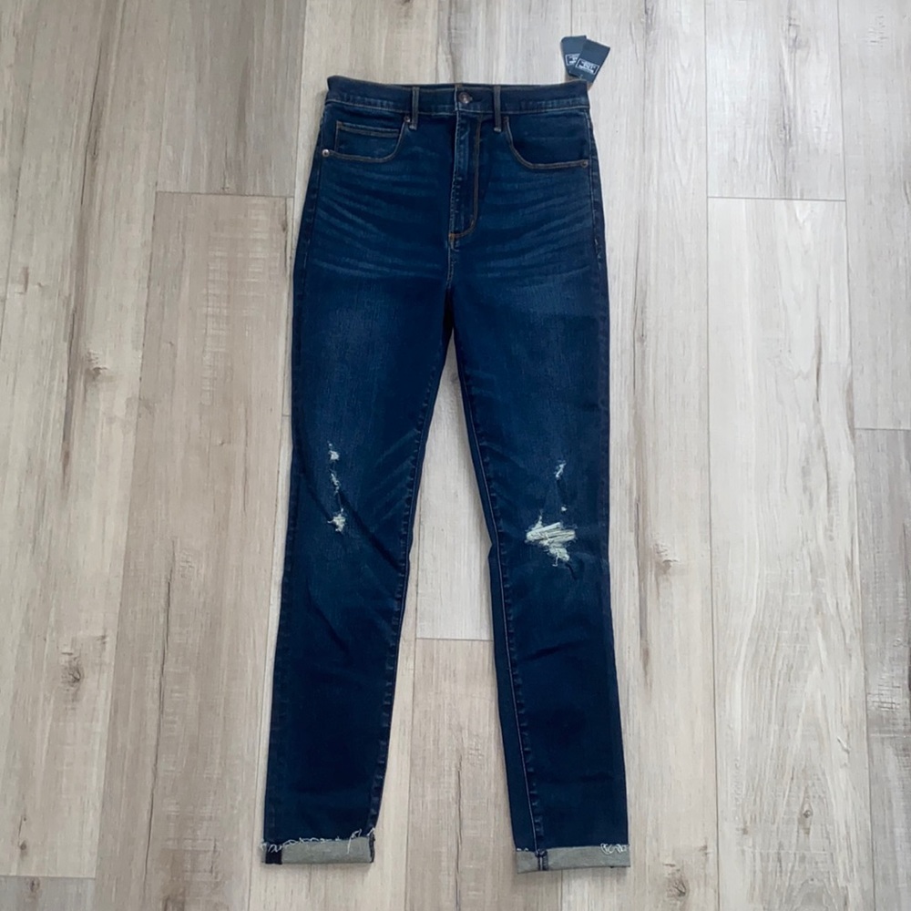 NWT Abercrombie & Fitch Ultra High Rise Super Skinny Jeans